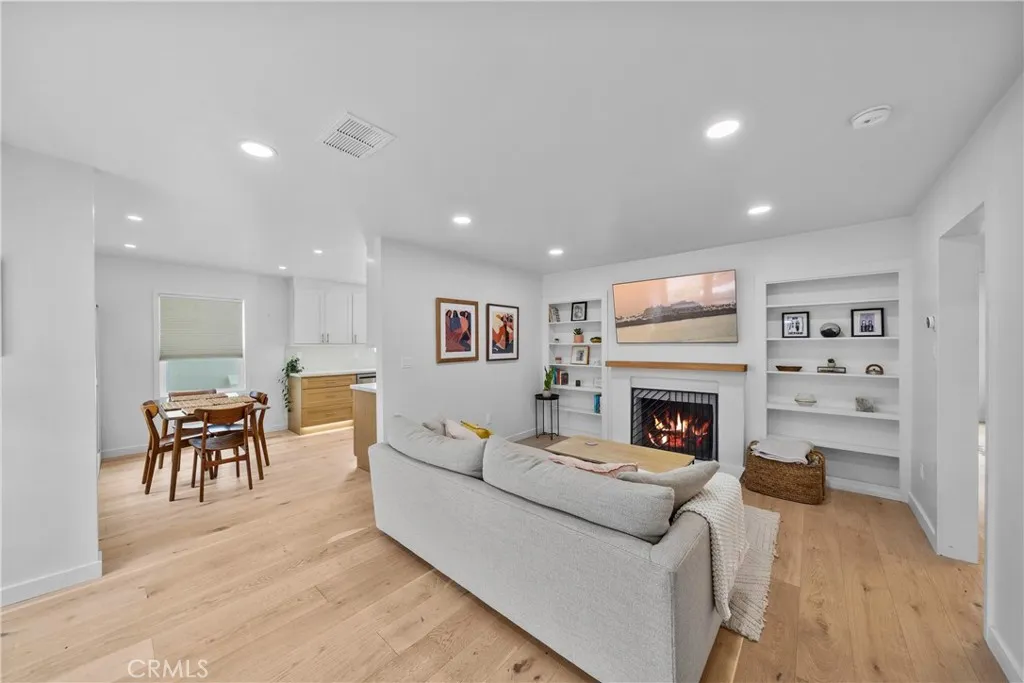 Additional image 53 of 1006 E Ridgewood St, Long Beach, CA 90807