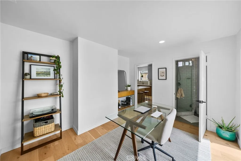 Additional image 19 of 1006 E Ridgewood St, Long Beach, CA 90807