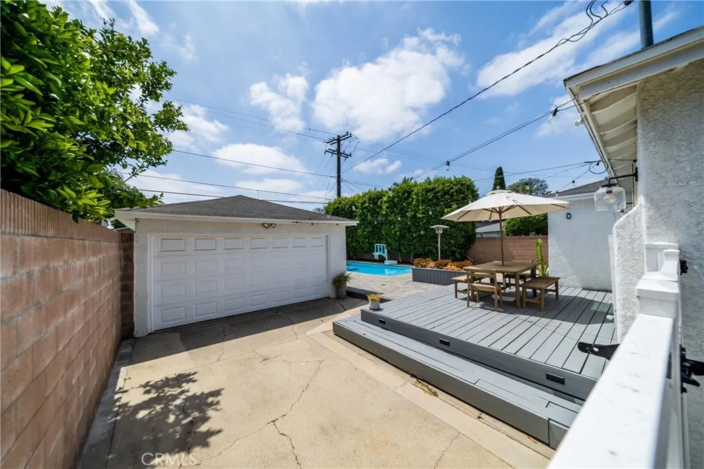 Additional image 92 of 1006 E Ridgewood St, Long Beach, CA 90807
