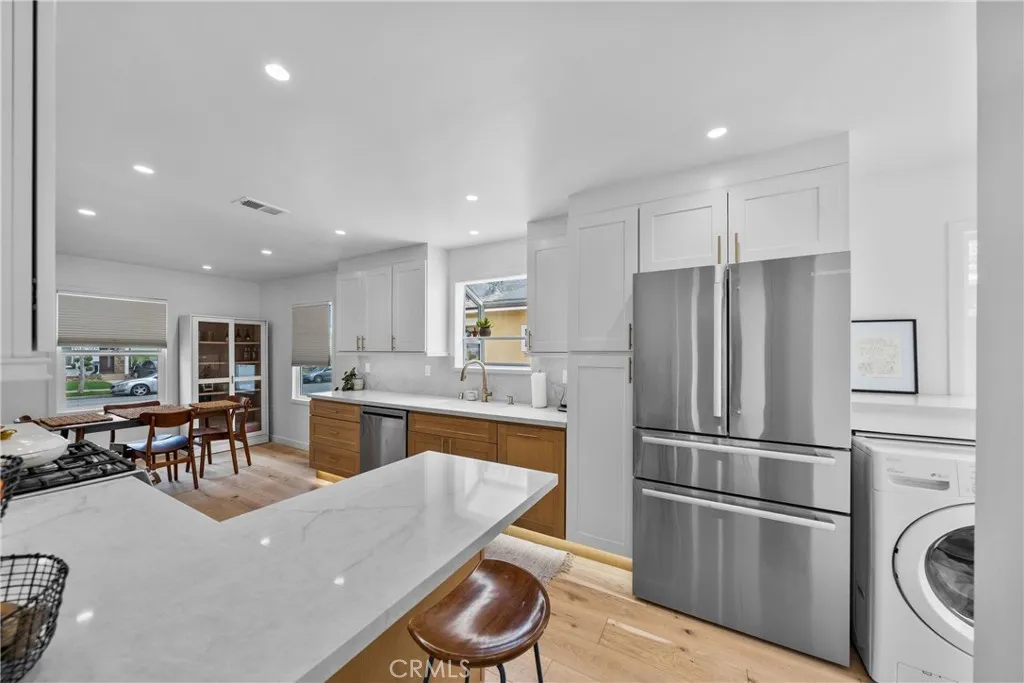 Additional image 15 of 1006 E Ridgewood St, Long Beach, CA 90807