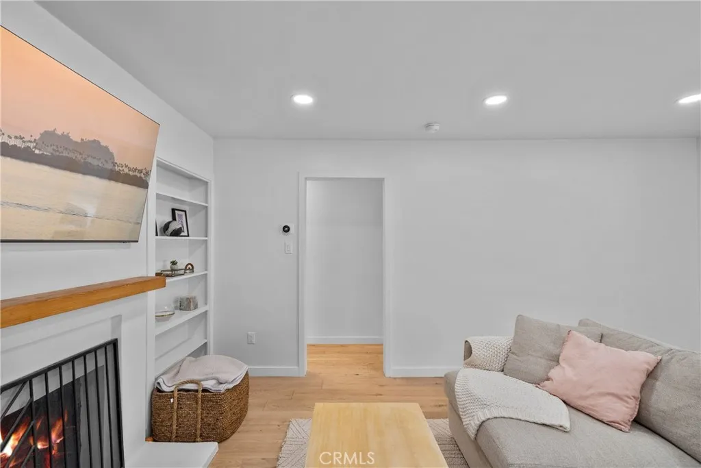 Additional image 8 of 1006 E Ridgewood St, Long Beach, CA 90807