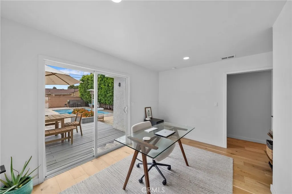 Additional image 73 of 1006 E Ridgewood St, Long Beach, CA 90807