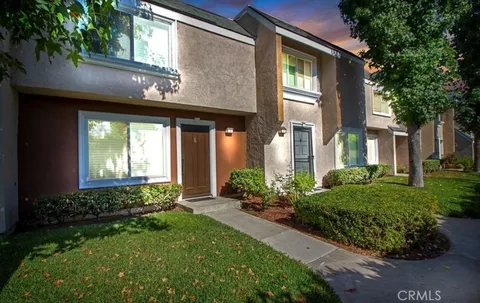 3 Albany Unit 61, Irvine, CA MLS: PW25093937
