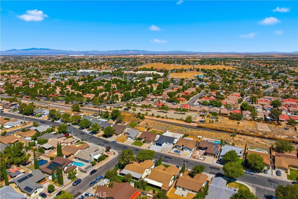 36892 Spanish Broom Dr, Palmdale, CA 93550