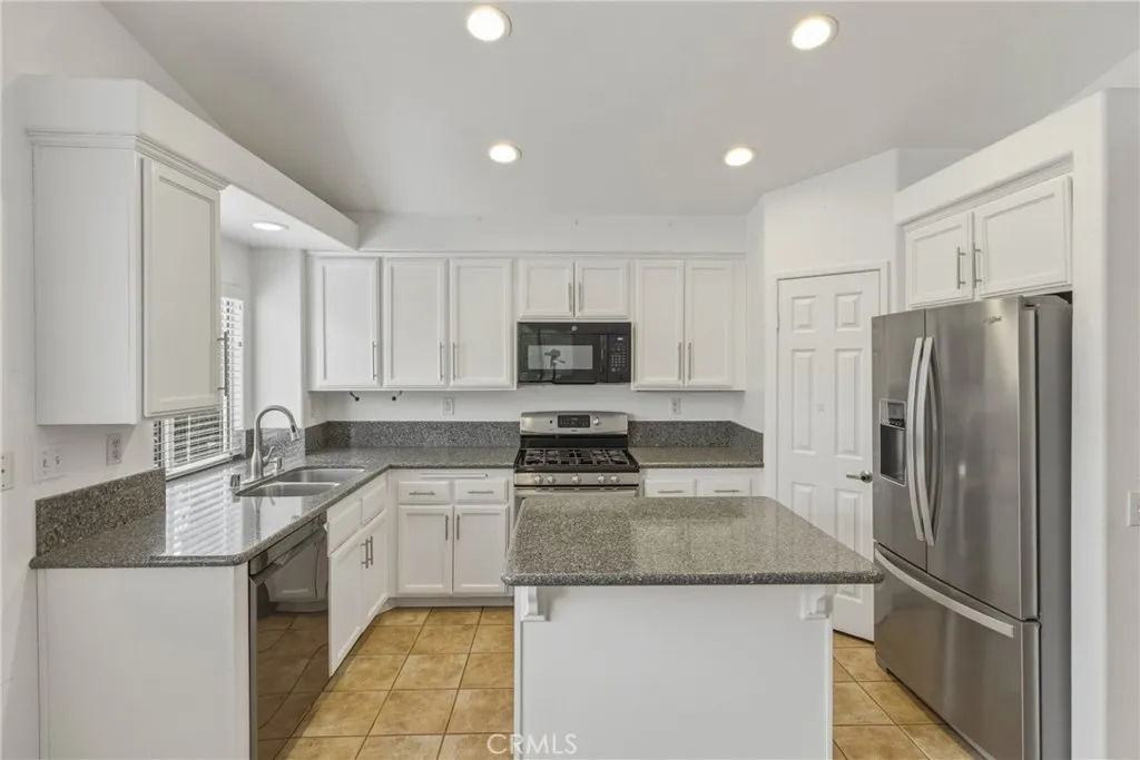 Additional image 43 of 1250 Granite Dr, Hemet, CA 92543