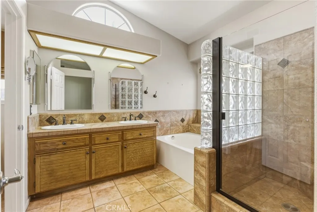 Additional image 19 of 1250 Granite Dr, Hemet, CA 92543