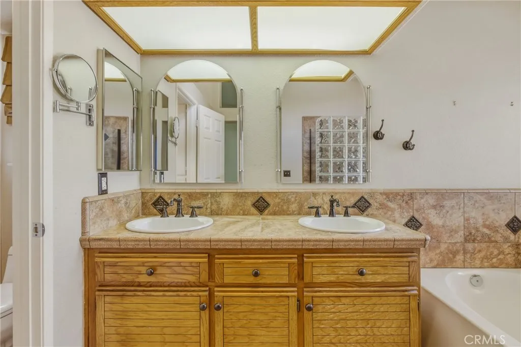 Additional image 20 of 1250 Granite Dr, Hemet, CA 92543