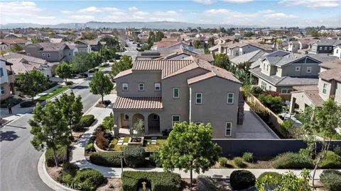 173 Newall, Irvine, CA MLS: OC25050222