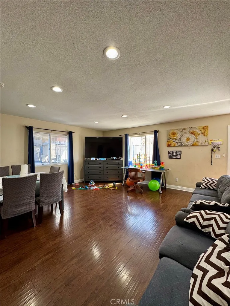 Additional image 26 of 355 W 84th, Los Angeles, CA 90003