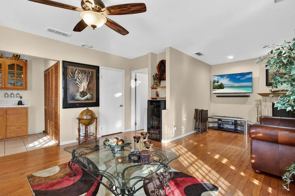 Additional image 29 of 2430 San Francisco Avenue, Long Beach, CA 90806