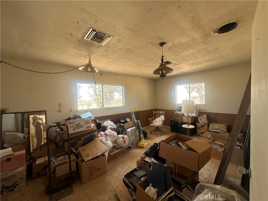 9545 Joshua Street, Apple Valley, CA 92308