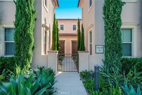 154 Canvas, Irvine, CA 92620 - MLS#: WS25047476