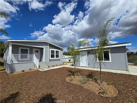 23784 Vista Way, Menifee, CA MLS: SW25078434