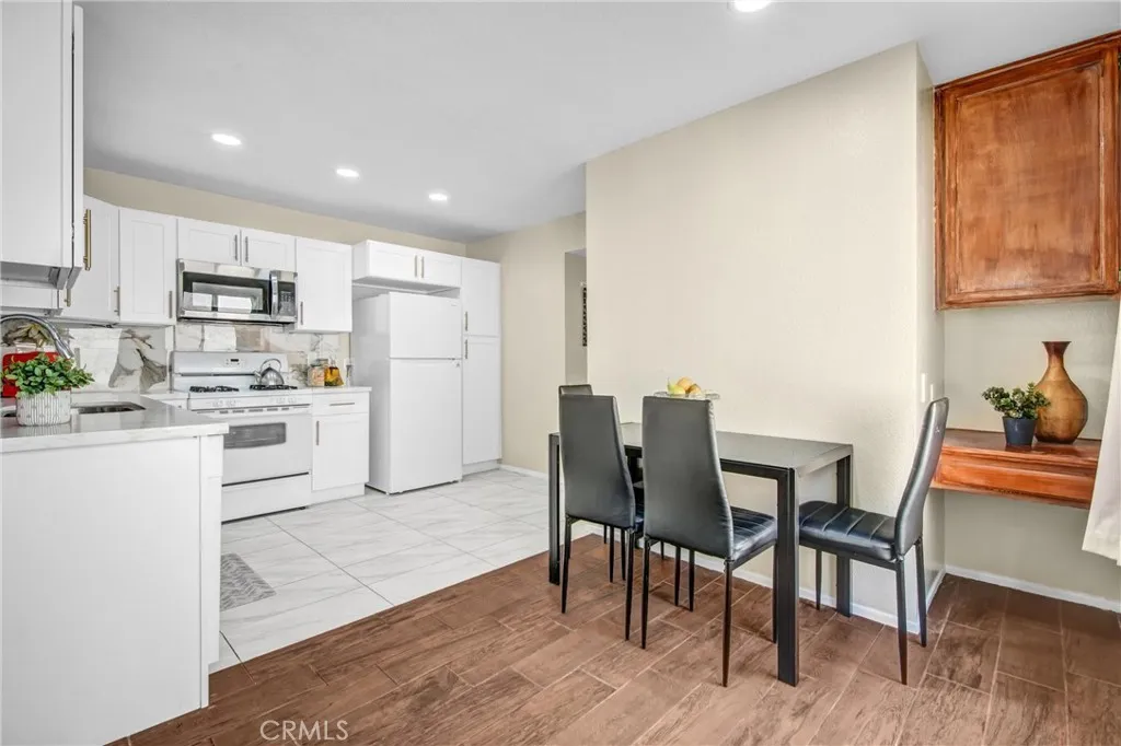 Additional image 46 of 37940 42nd Street E Unit 125, Palmdale, CA 93552