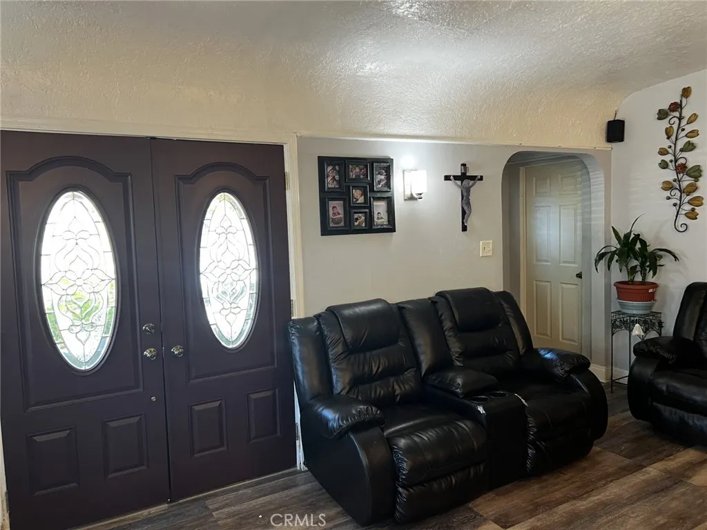 Additional image 5 of 2376 Locust Avenue, Long Beach, CA 90806