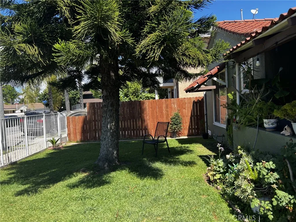 Additional image 3 of 2376 Locust Avenue, Long Beach, CA 90806