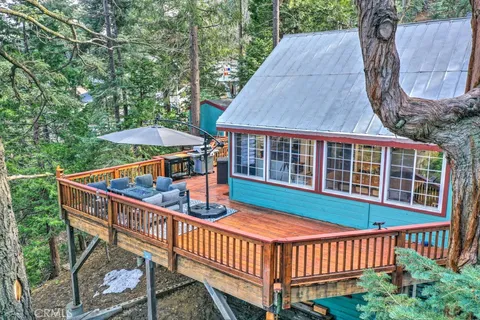 582 Rose Lane, Twin Peaks, CA 92391 - MLS#: OC25031225