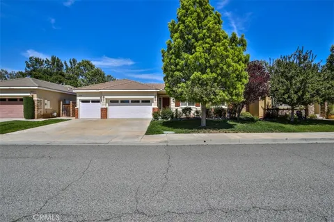 28278 Lookout Point Lane, Menifee, CA MLS: SR25089016