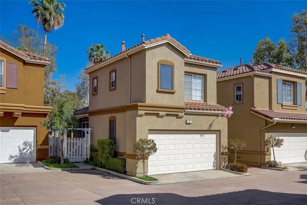 50 Calle De Vida, Rancho Santa Margarita, CA 92688