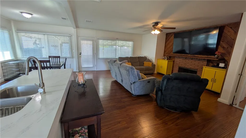 Additional image 5 of 478 W Shamwood St, Covina, CA 91723