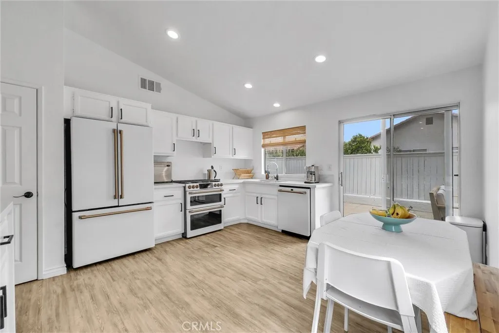 Additional image 11 of 175 Paperbirch Circle, Corona, CA 92881