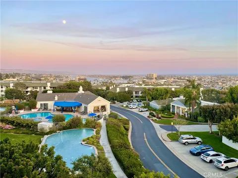 102 Scholz Plz Unit PH 28, Newport Beach, CA MLS: OC25089927