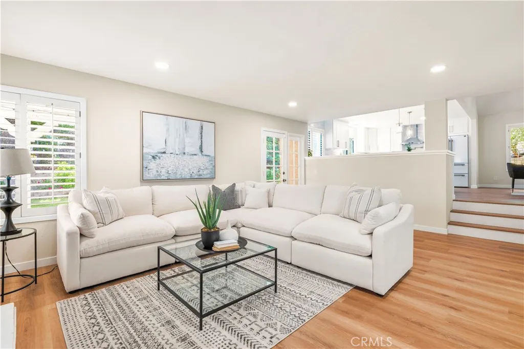 Additional image 29 of 24103 Clearbank Lane, Newhall, CA 91321