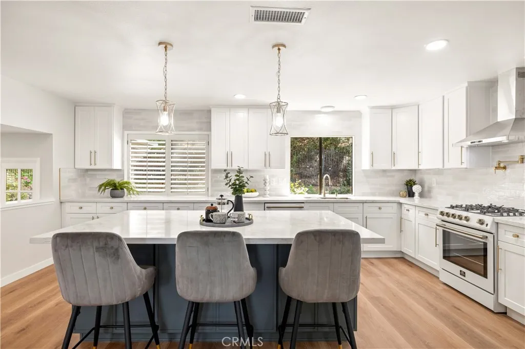 Additional image 86 of 24103 Clearbank Lane, Newhall, CA 91321