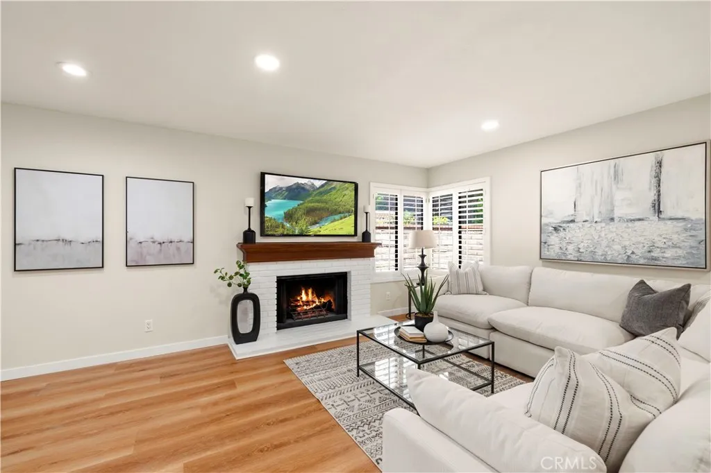 Additional image 26 of 24103 Clearbank Lane, Newhall, CA 91321