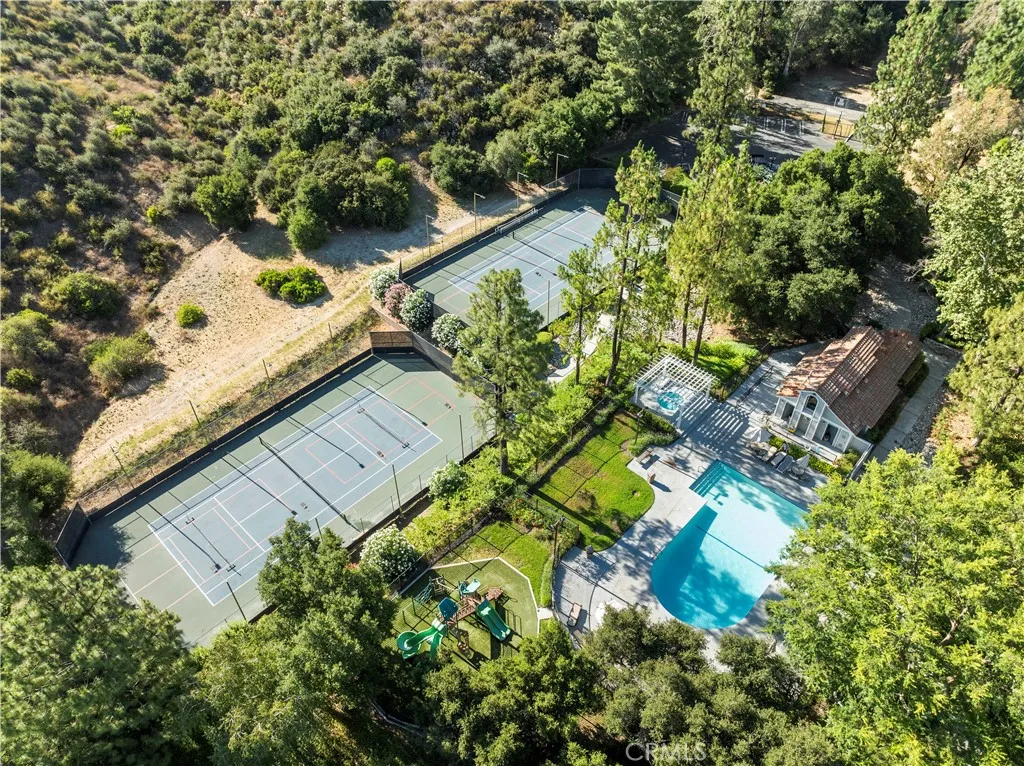 24103 Clearbank Lane, Newhall, CA 91321