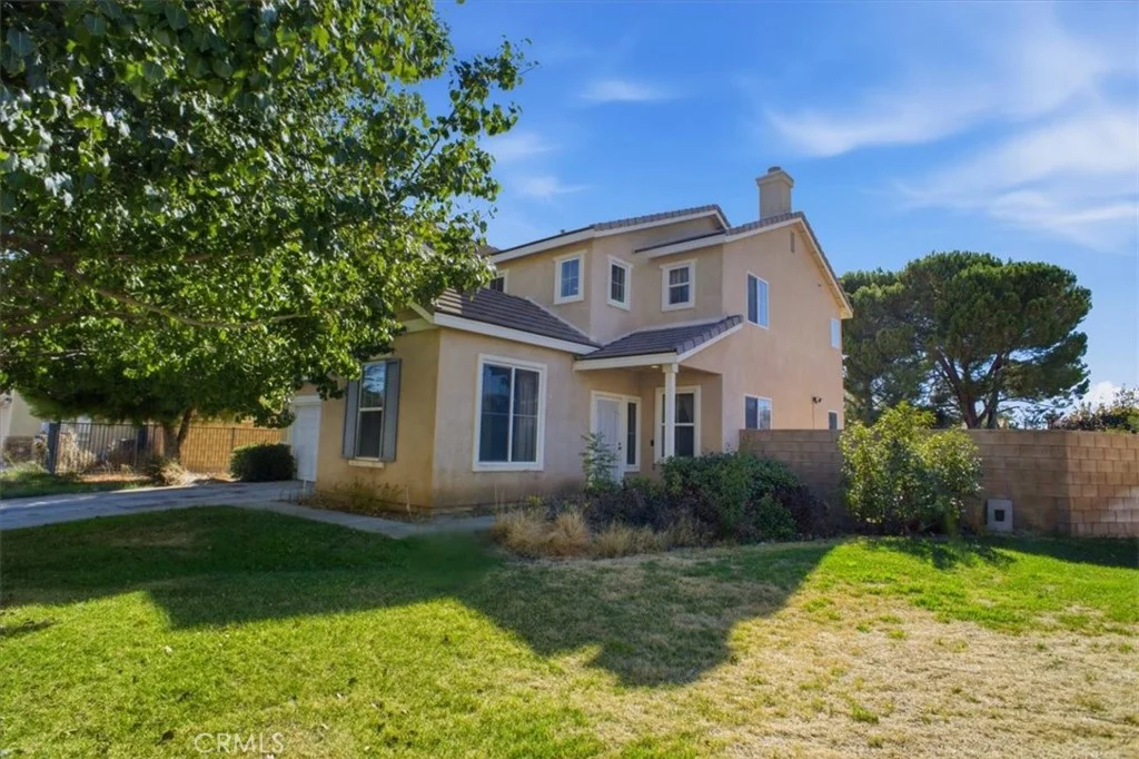 43145 Carpenter Dr, Lancaster, CA 93535 photo 3