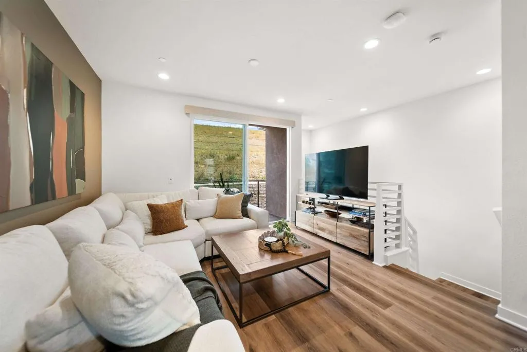 Additional image 11 of 647 Fahrenheit Drive, San Marcos, CA 92078