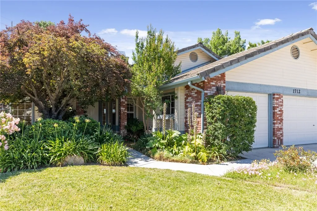 1712 Canyon Crest Lane, Paso Robles, CA 93446