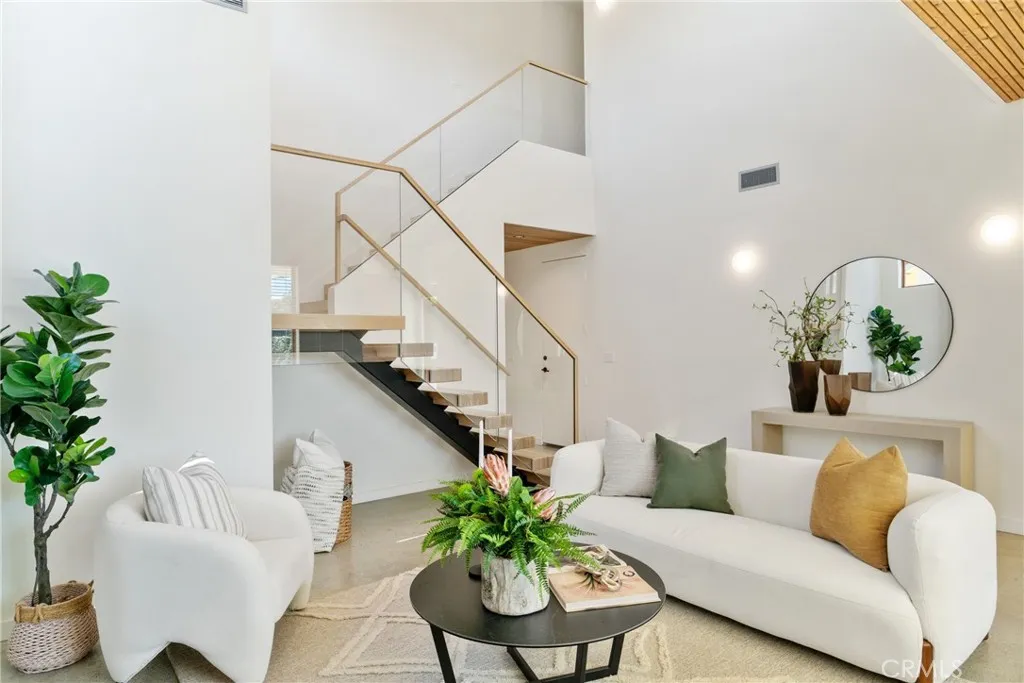 Additional image 25 of 12123 Iowa Ave, Los Angeles, CA 90025