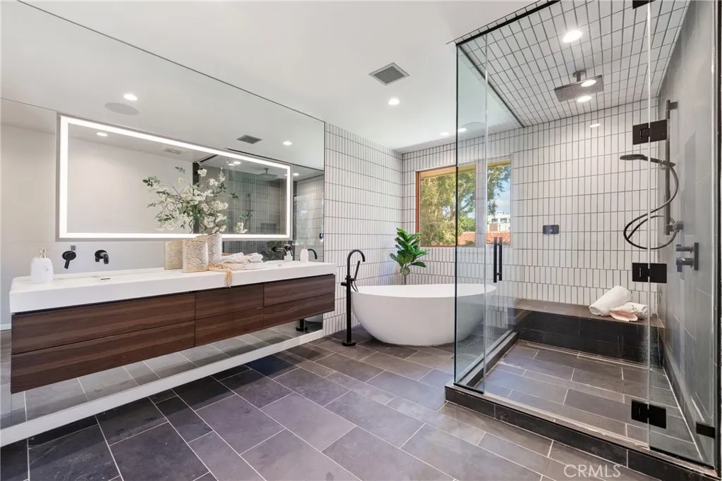 Additional image 39 of 12123 Iowa Ave, Los Angeles, CA 90025