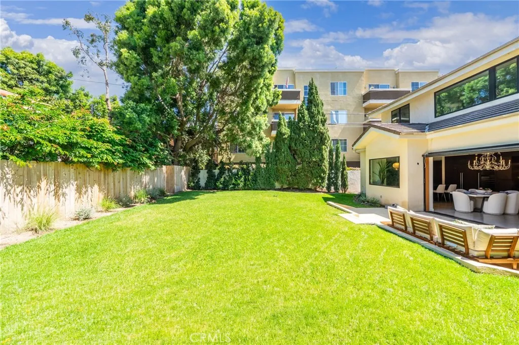 Additional image 142 of 12123 Iowa Ave, Los Angeles, CA 90025