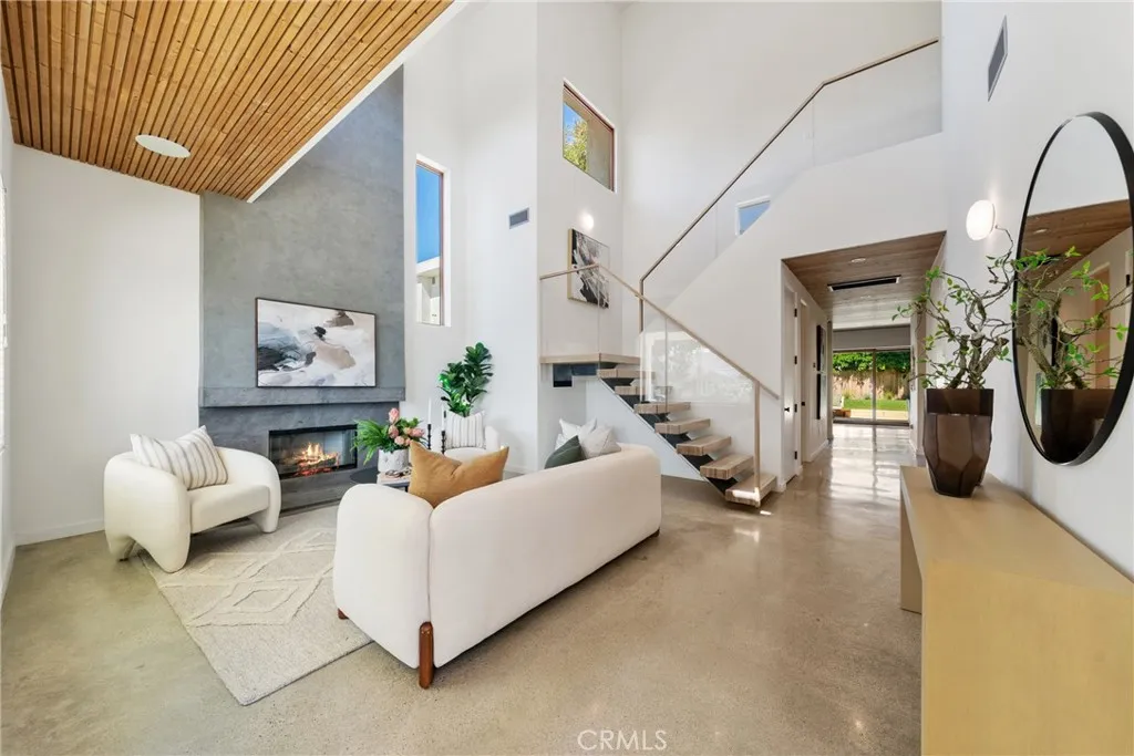 Additional image 73 of 12123 Iowa Ave, Los Angeles, CA 90025