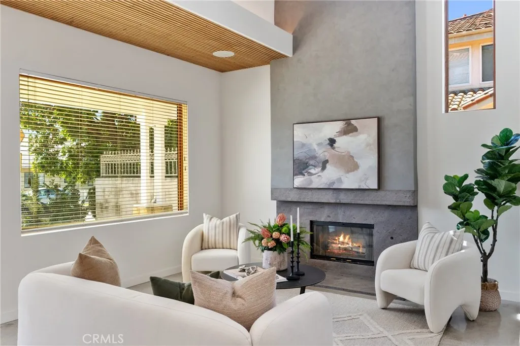 Additional image 98 of 12123 Iowa Ave, Los Angeles, CA 90025