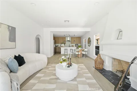 3927 Welland Avenue, Los Angeles, CA MLS: DW25081258