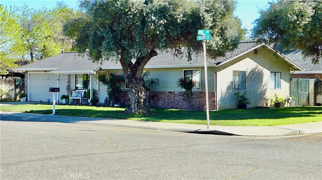 315 Walnut Street, Corning, CA 96021