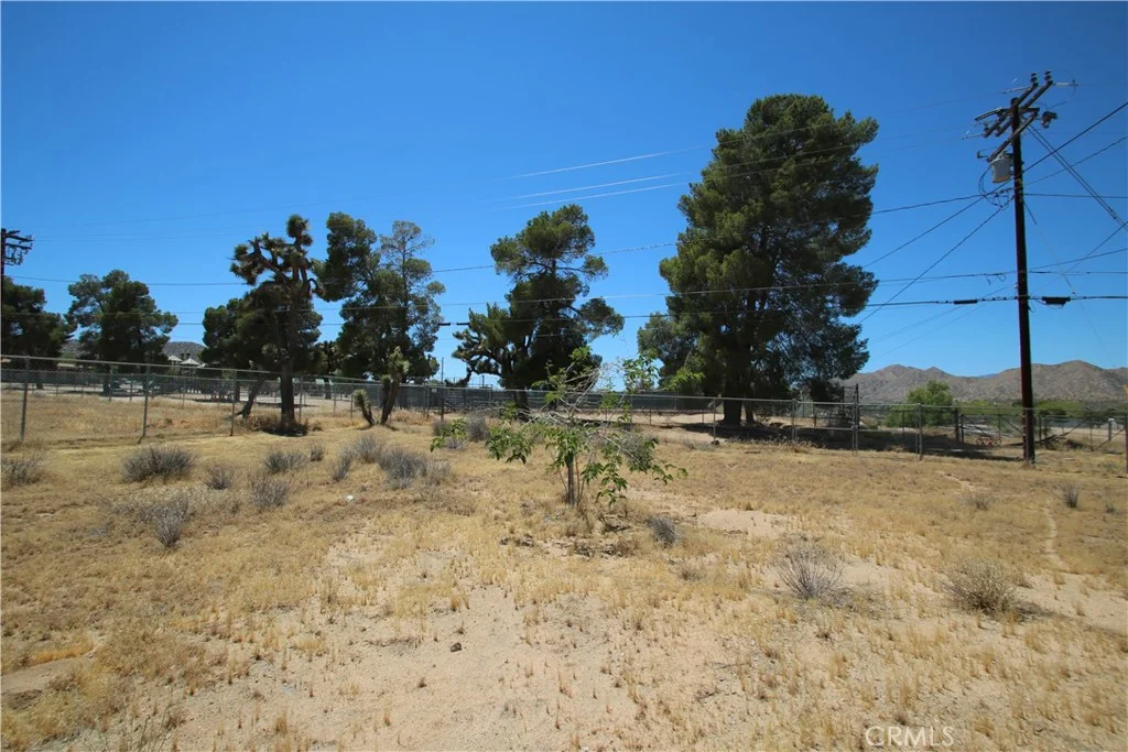 Additional image 18 of 7634 Fox A & B Trl, Yucca Valley, CA 92284