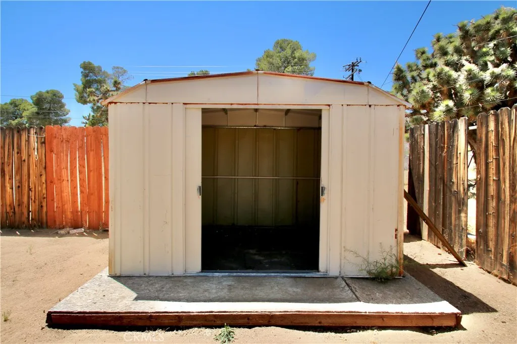 Additional image 7 of 7634 Fox A & B Trl, Yucca Valley, CA 92284