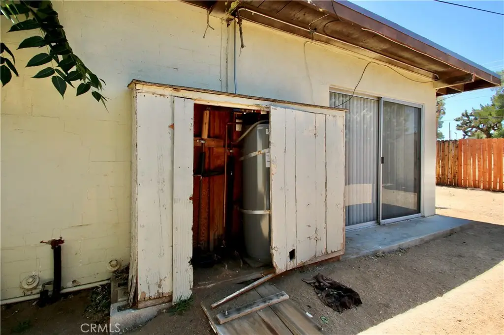 Additional image 6 of 7634 Fox A & B Trl, Yucca Valley, CA 92284