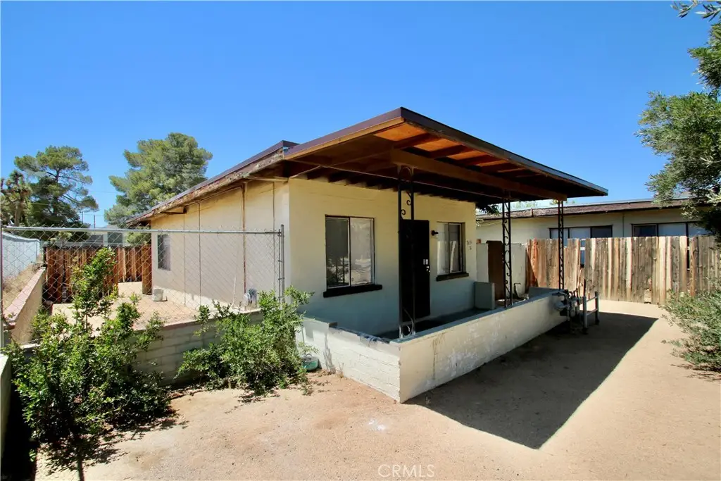 Additional image 2 of 7634 Fox A & B Trl, Yucca Valley, CA 92284