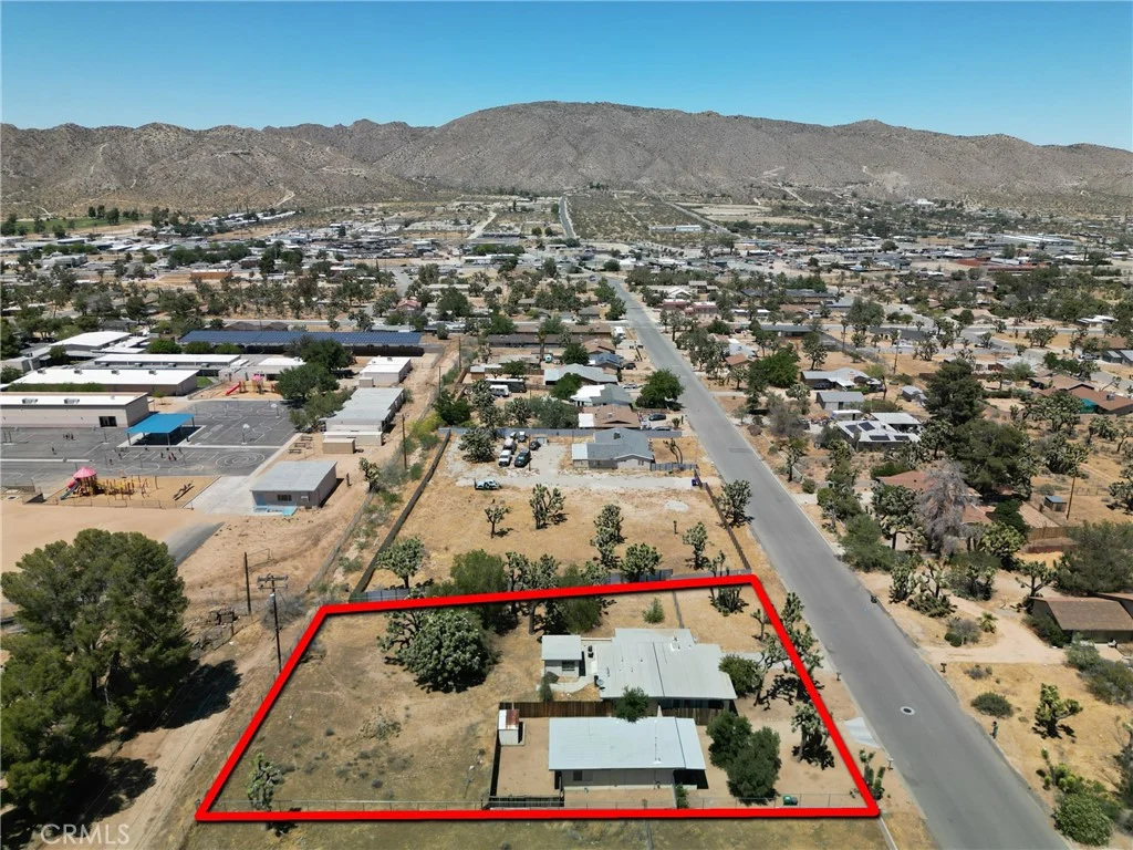 Additional image 22 of 7634 Fox A & B Trl, Yucca Valley, CA 92284
