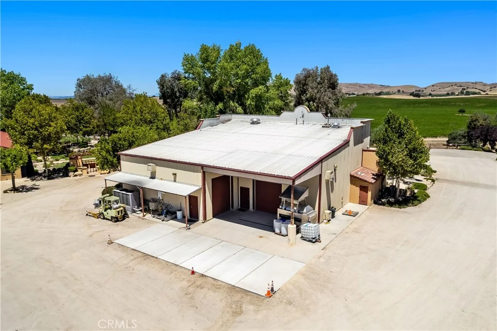 2995 Pleasant Rd, San Miguel, CA 93451