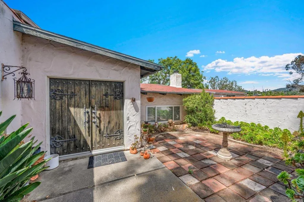 Additional image 5 of 306 Ocean View Drive, Vista, CA 92084