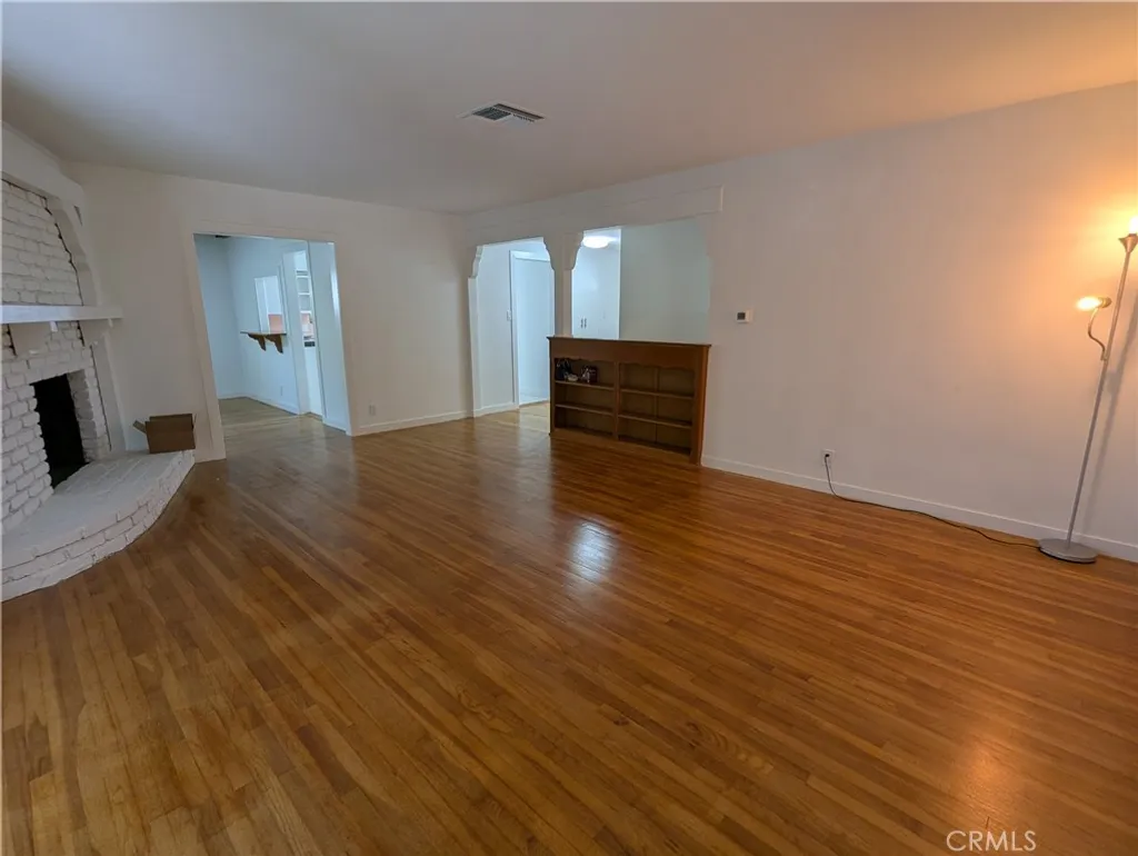 Additional image 7 of 6829 Mclennan Ave, Van Nuys, CA 91406