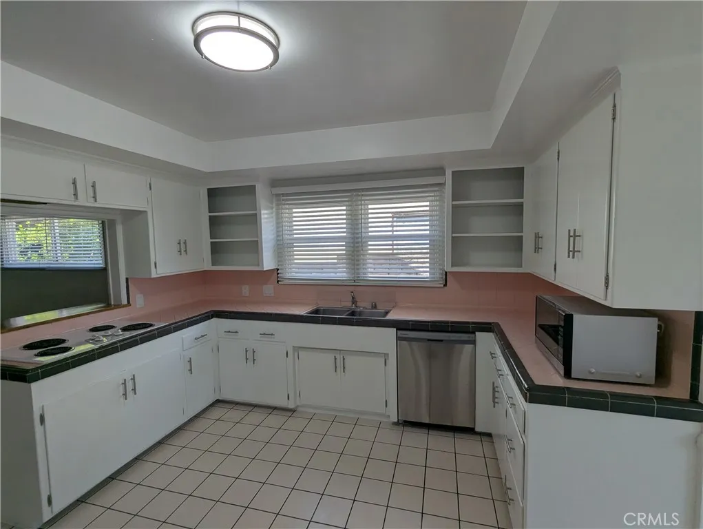 Additional image 47 of 6829 Mclennan Ave, Van Nuys, CA 91406