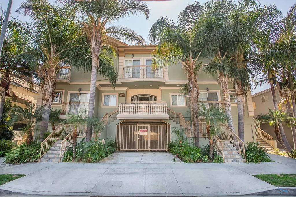 12606 Burbank Boulevard Unit 3, Valley Village, CA 91607